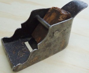 16th to 18th century 3 1/4" instrument makers plane. Wrought with brazed on sole.