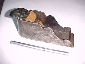 Early instrument plane. Iluthier.com c 2005