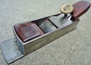 C. Tollner mitre plane, made by Lauritz Brandt, with early removeable lever cap. 